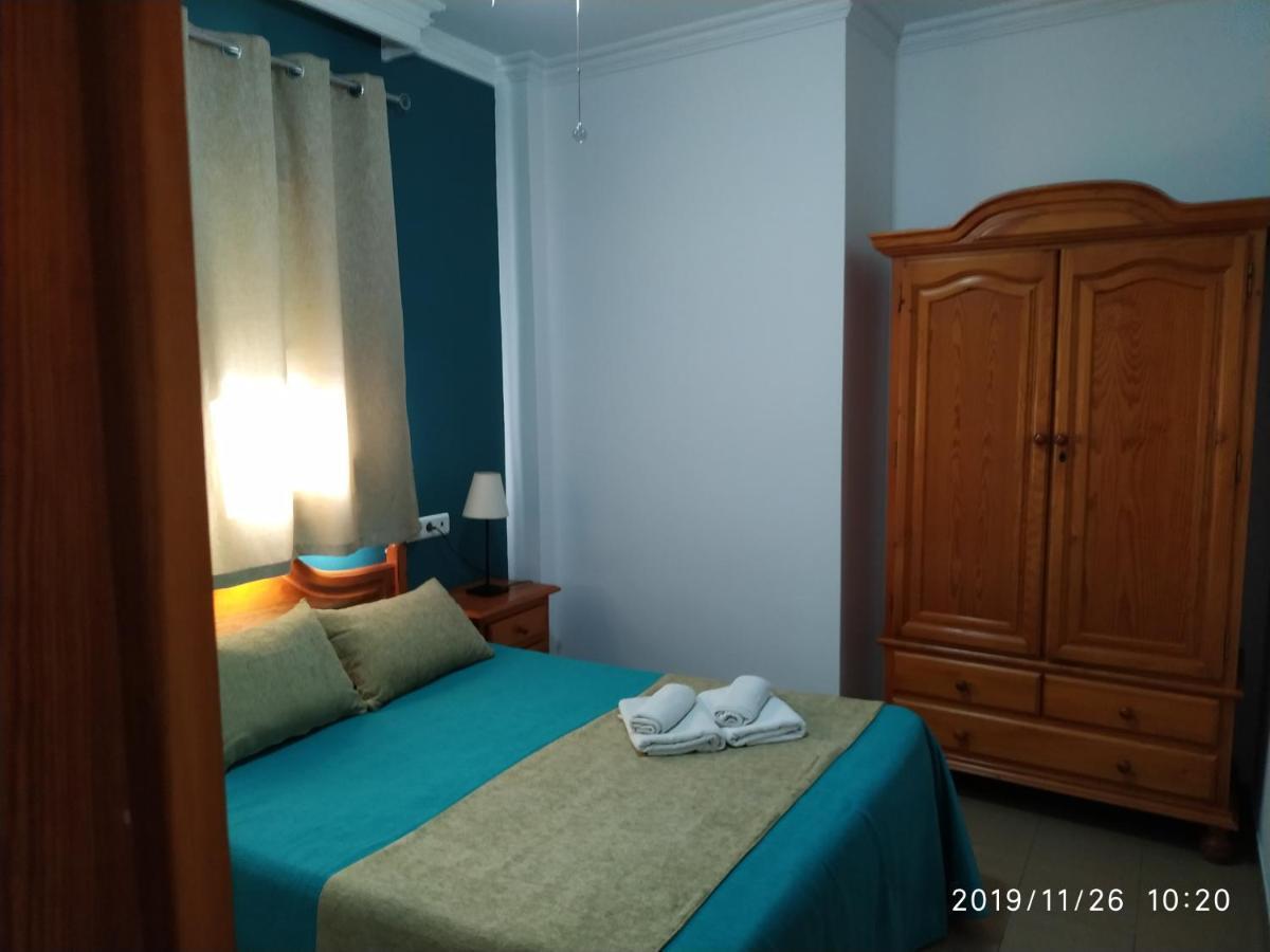 Hostal San Miguel Нерха Екстериор снимка